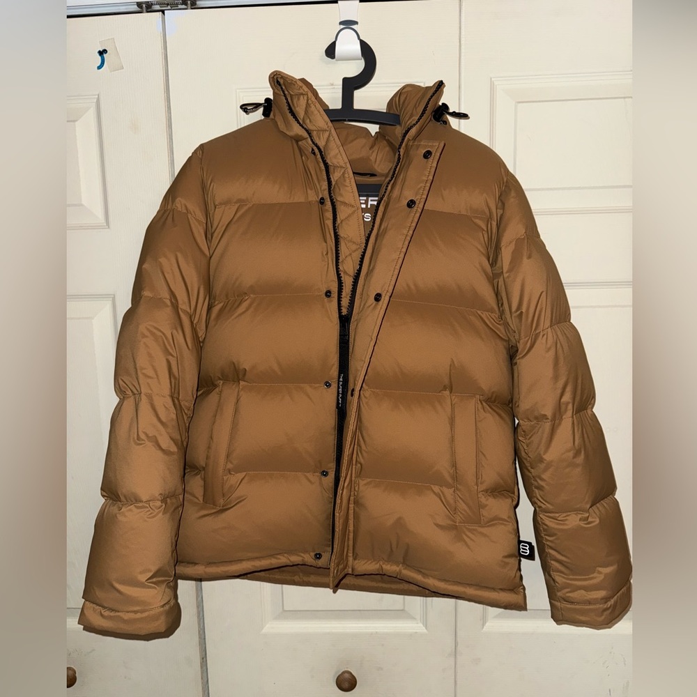 Aritzia Men’s Super Puff NWOT
